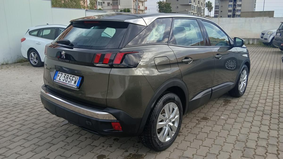 Peugeot 3008 BlueHDi 130 S&S Business